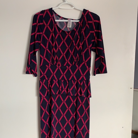 Have retired and selling work clothes. - Picture 2 of 2